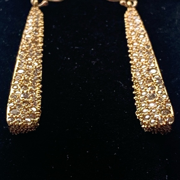 ALEXIS BITTAR • Vintage Miss Havisham Modern Sculpted Crystal Encrusted Earrings - Picture 5 of 8